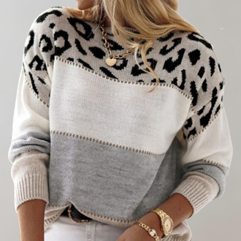 Seraphina | Elegant fine knit sweater with animal details
