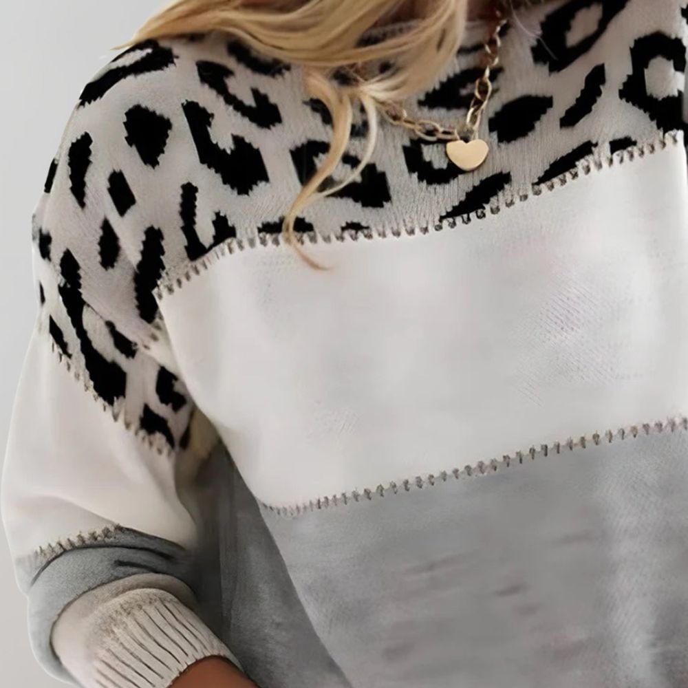 Seraphina | Elegant fine knit sweater with animal details