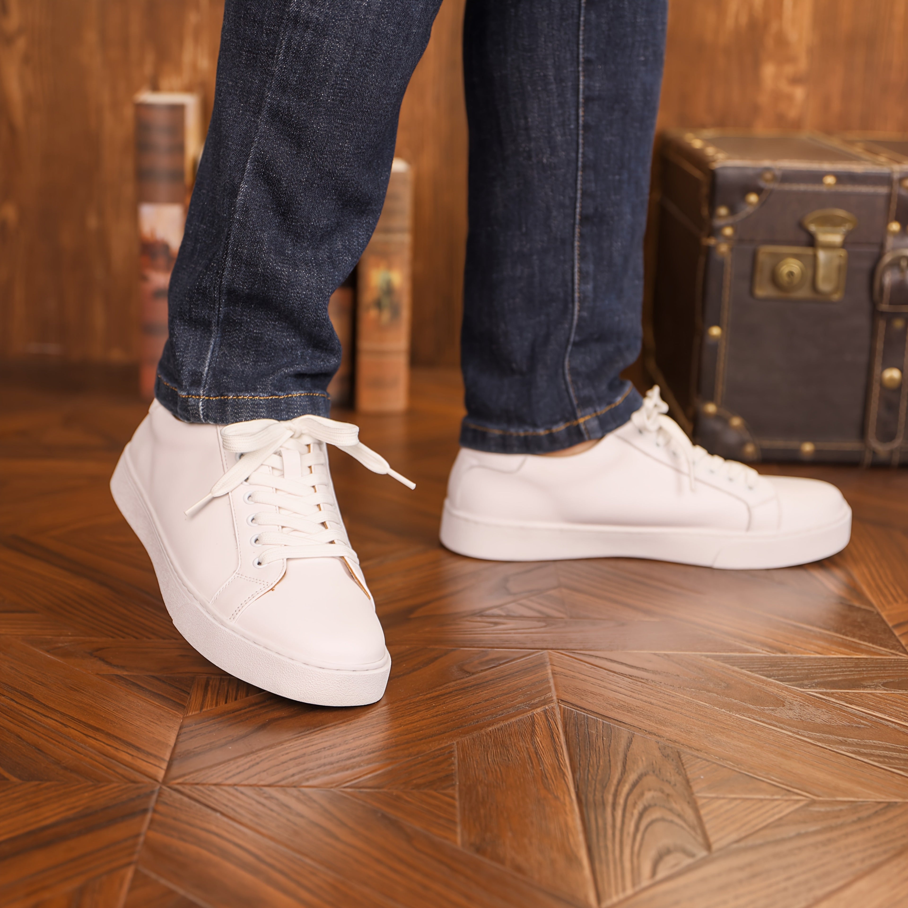 Low Leather Shoes for Men