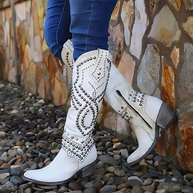 Lilou | Western Boots with Studded Detailing
