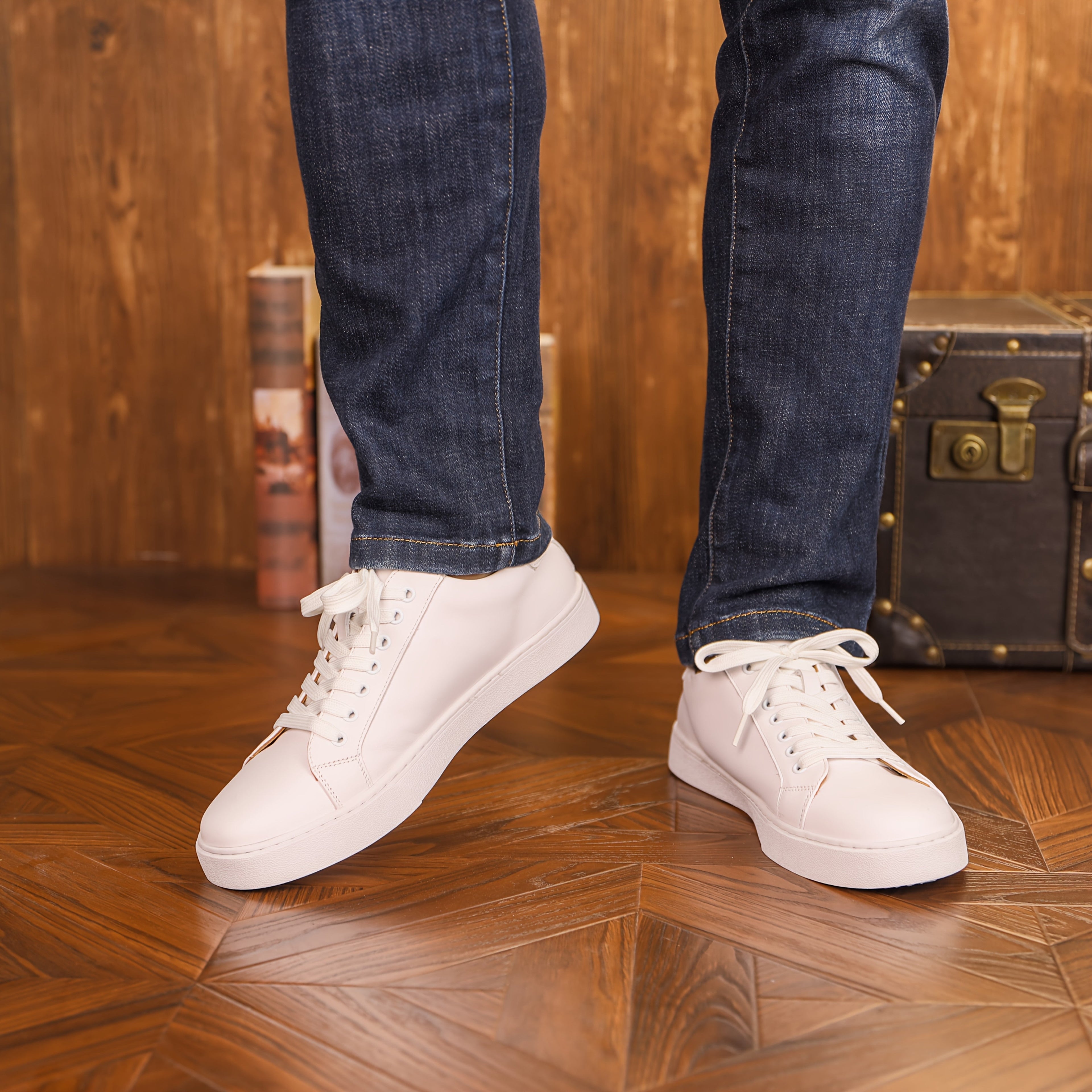Low Leather Shoes for Men