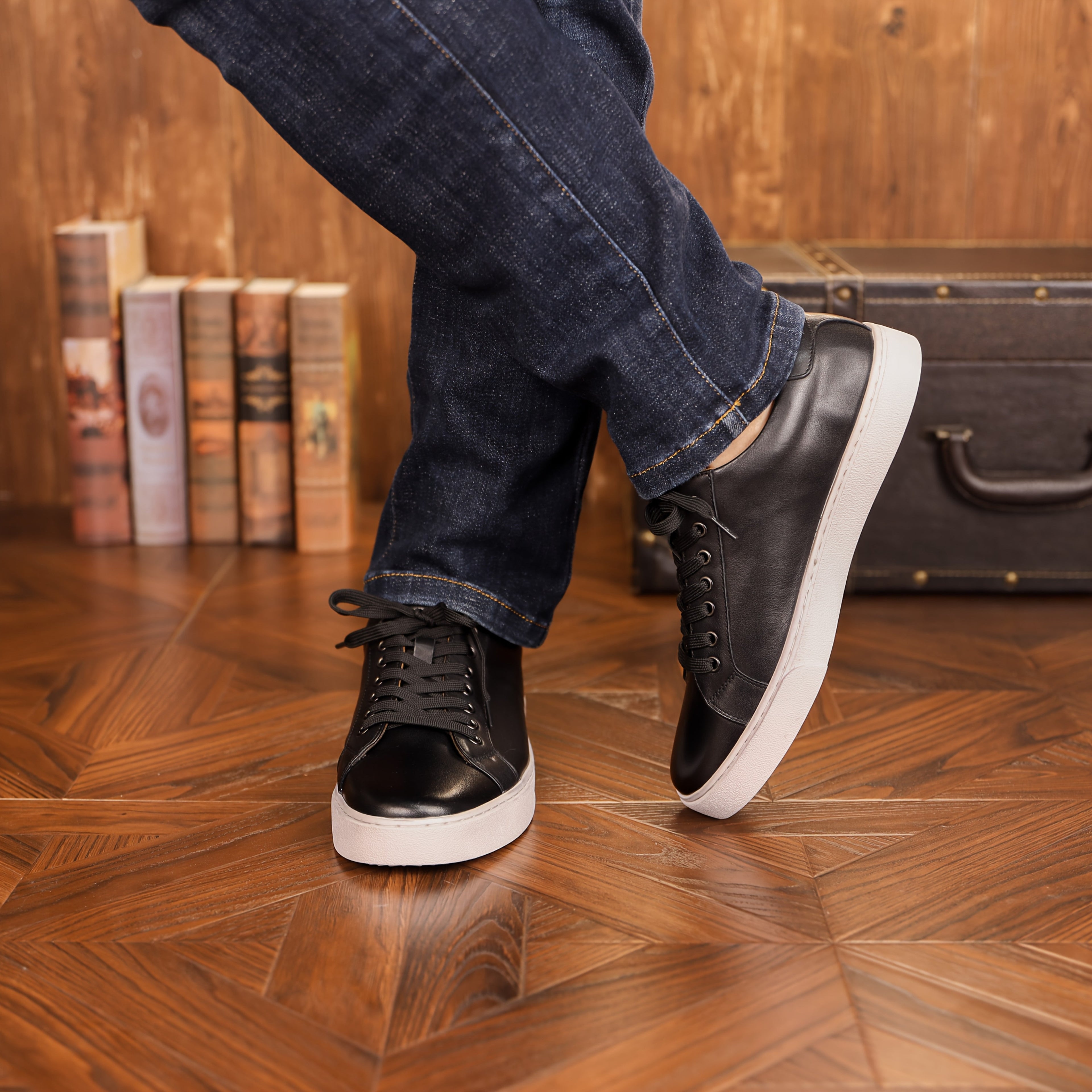 Low Leather Shoes for Men